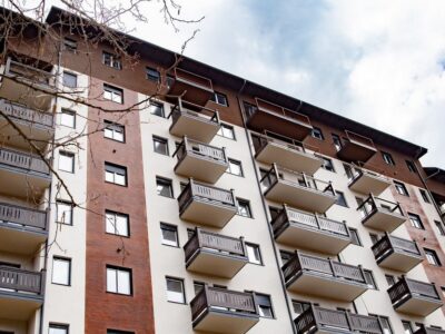 Prodaja odmah useljivih apartmana u naselju Marić 2 na Zlatiboru. Investirajte u udobnost i luksuz.