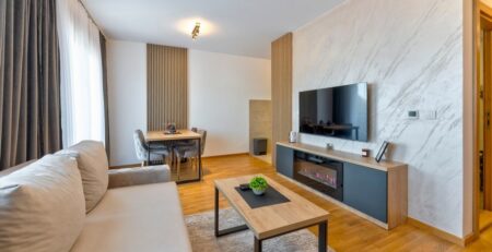Apartman Borea 70, Zlatibor, se nalazi u ulici Krfska br. 17, na šestom spratu objekta Beli Dvor, odmah preko puta marketa Univerexport.